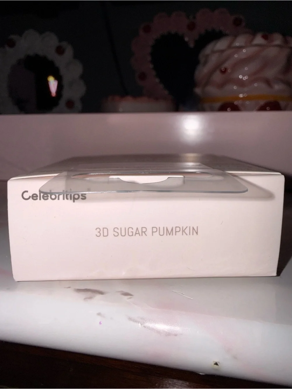Celebritips short almond